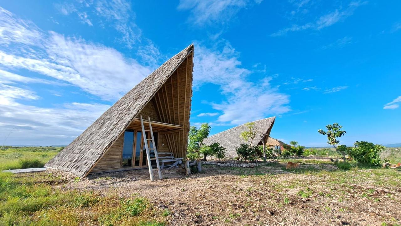 Hars Garden Sumba Hotel Waingapu Bagian luar foto