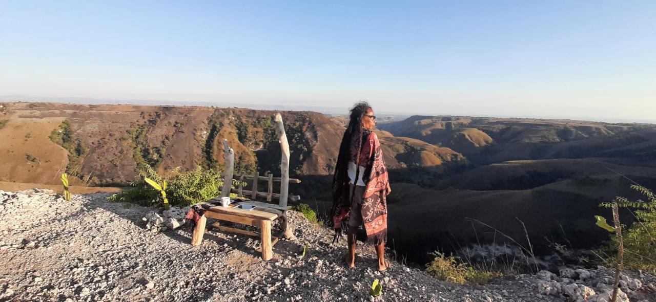 Hars Garden Sumba Hotel Waingapu Bagian luar foto